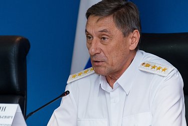Усилить надзор за соблюдением закона